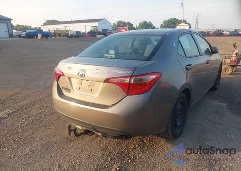 2017 Toyota Corolla Le z USA, uszkodzony, nr VIN 5YFBURHE4HP702843